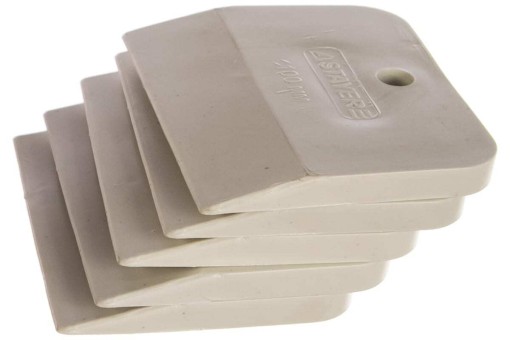 Белый резиновый шпатель STAYER 100 мм для затирки швов эластичный 1027-100