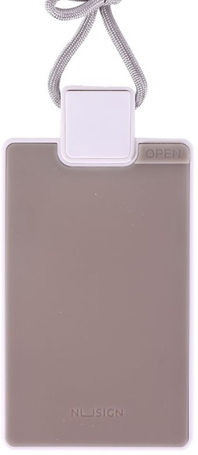 Бейдж Deli NS126WHITE Nusign 108х67мм вертикальный белый шнур